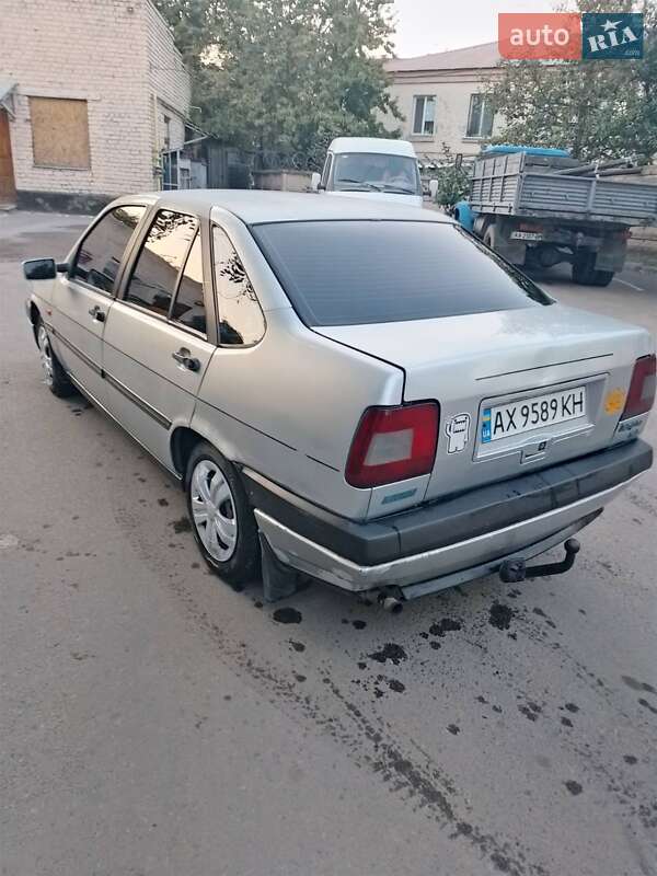Седан Fiat Tempra 1995 в Изюме
