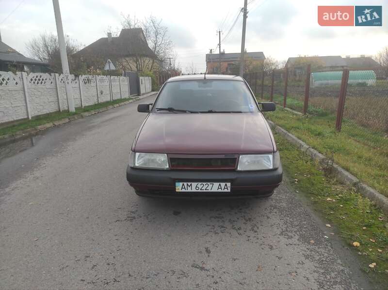 Седан Fiat Tempra 1992 в Любарі