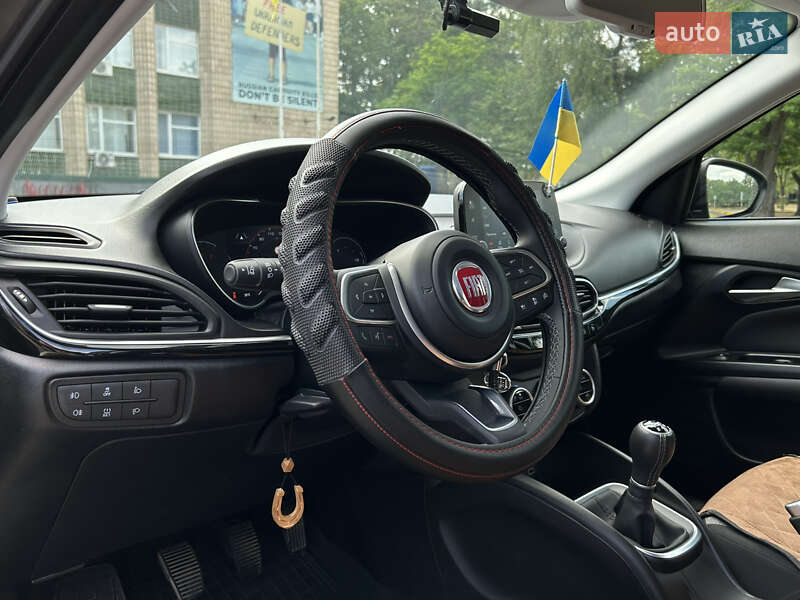 Хэтчбек Fiat Tipo Cross 2020 в Николаеве