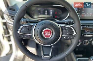 Хэтчбек Fiat Tipo Cross 2022 в 
