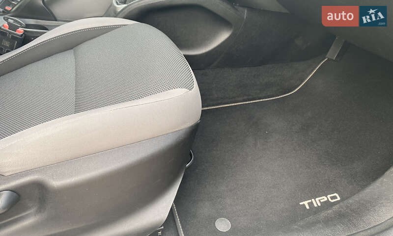 Седан Fiat Tipo 2016 в Львове