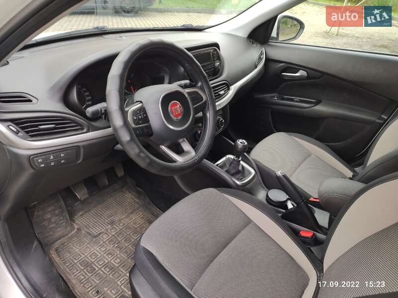 Седан Fiat Tipo 2019 в Львове