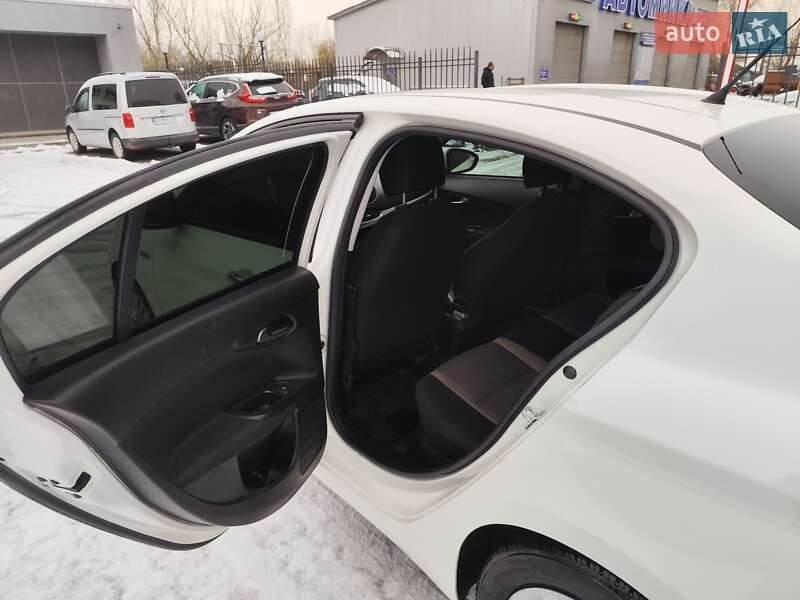 Седан Fiat Tipo 2019 в Києві