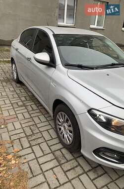 Седан Fiat Tipo 2019 в Остроге