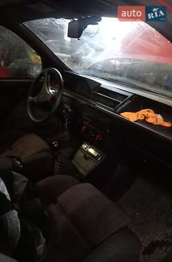 Хэтчбек Fiat Tipo 1993 в  фото 6 Хэтчбек Fiat Tipo 1993 в