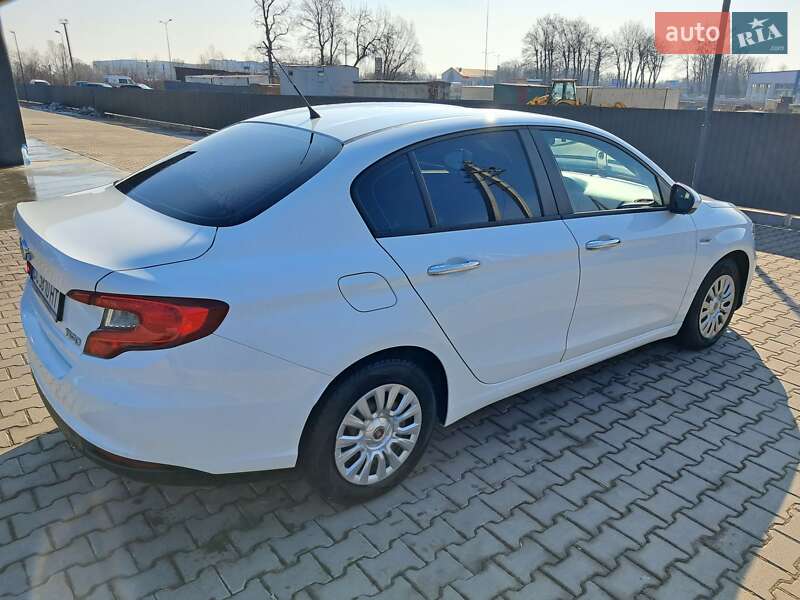 Седан Fiat Tipo 2018 в Львове