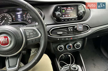 Седан Fiat Tipo 2021 в 