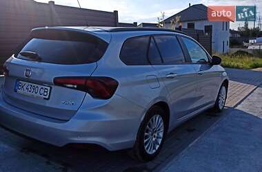 Седан Fiat Tipo 2017 в 