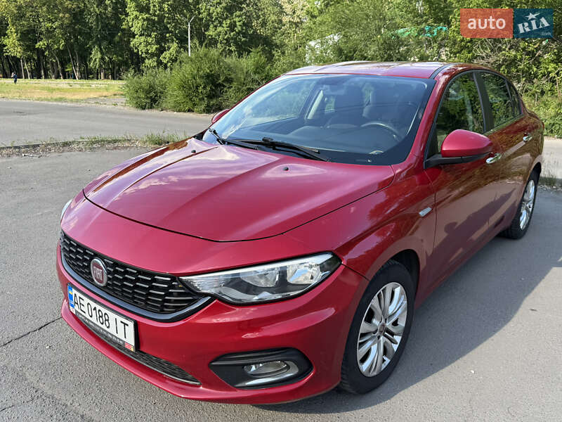 Седан Fiat Tipo 2017 в 