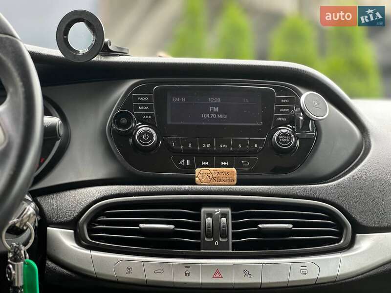 Седан Fiat Tipo 2017 в Львове