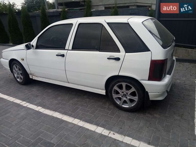 Хэтчбек Fiat Tipo 1991 в Ровно