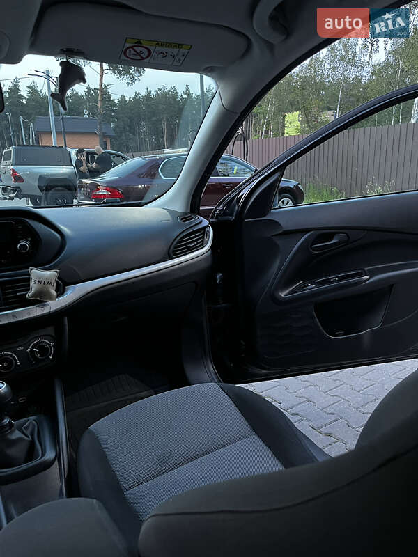 Седан Fiat Tipo 2019 в Буче