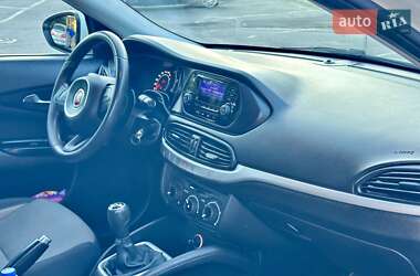 Седан Fiat Tipo 2017 в 