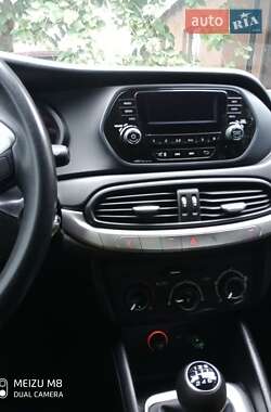 Седан Fiat Tipo 2018 в 
