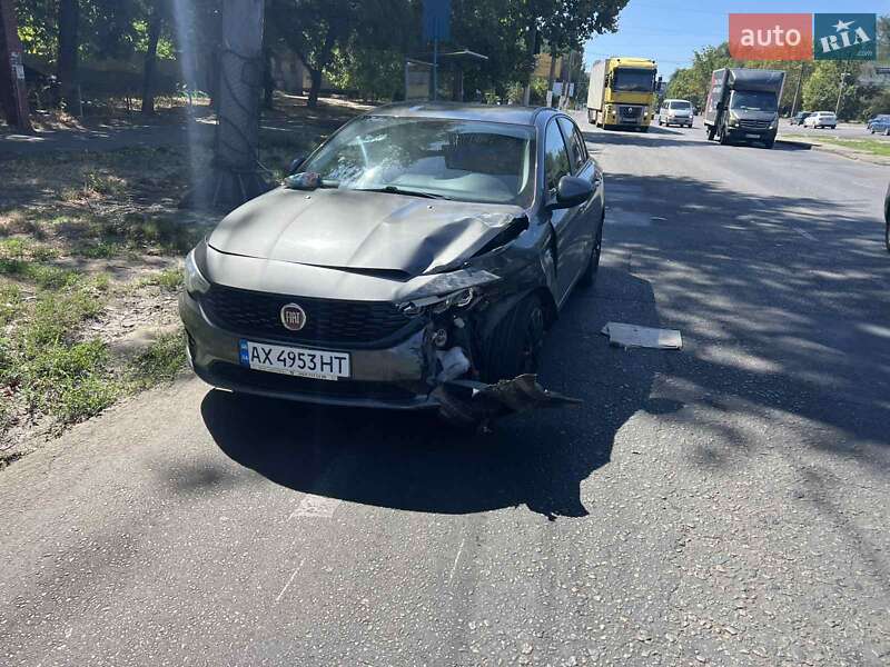 Седан Fiat Tipo 2019 в 