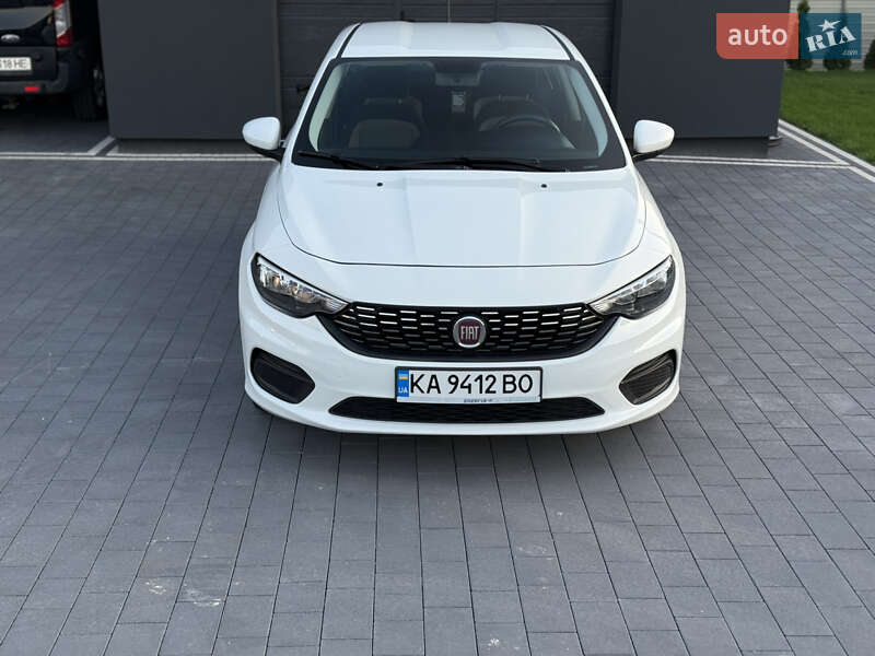 Седан Fiat Tipo 2019 в Дубно
