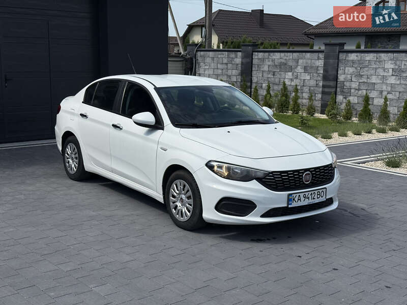 Седан Fiat Tipo 2019 в Дубно