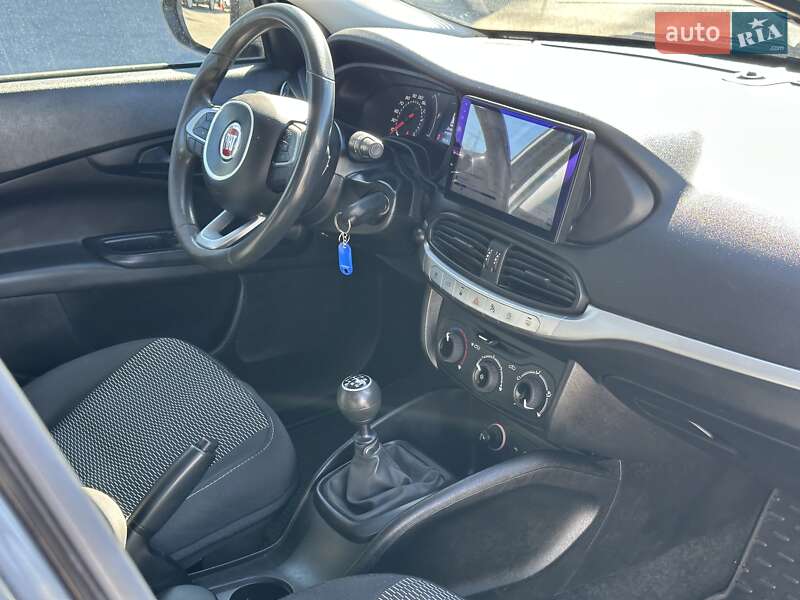 Седан Fiat Tipo 2019 в Києві