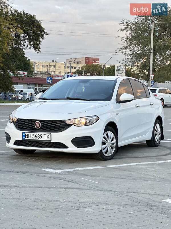 Седан Fiat Tipo 2018 в 