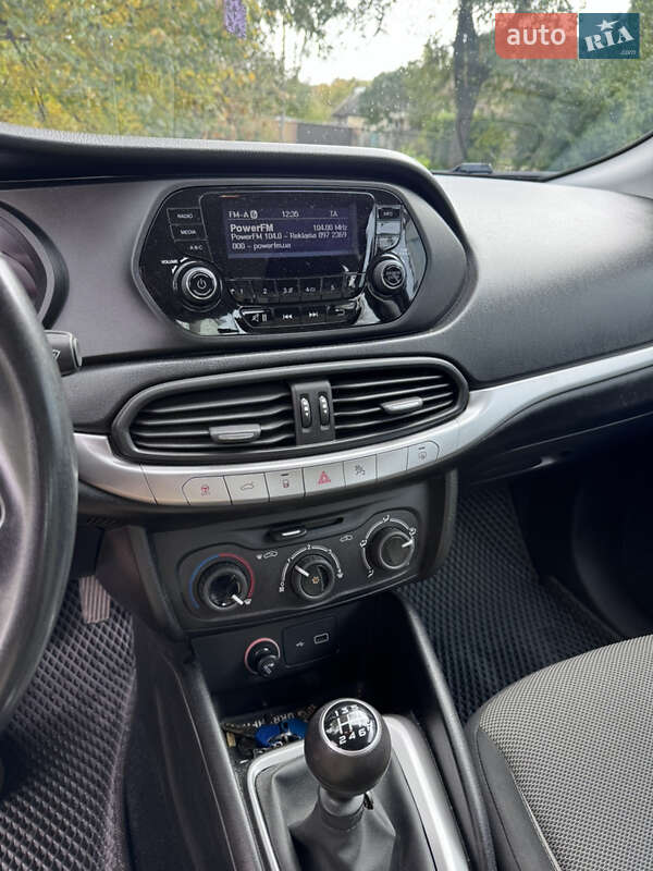 Седан Fiat Tipo 2019 в Києві