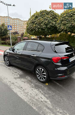 Хэтчбек Fiat Tipo 2016 в 