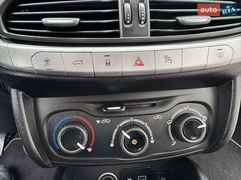 Седан Fiat Tipo 2020 в Смеле