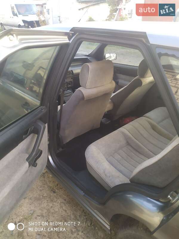 Хэтчбек Fiat Tipo 1990 в Ковеле фото 7 Хэтчбек Fiat Tipo 1990 в Ковеле