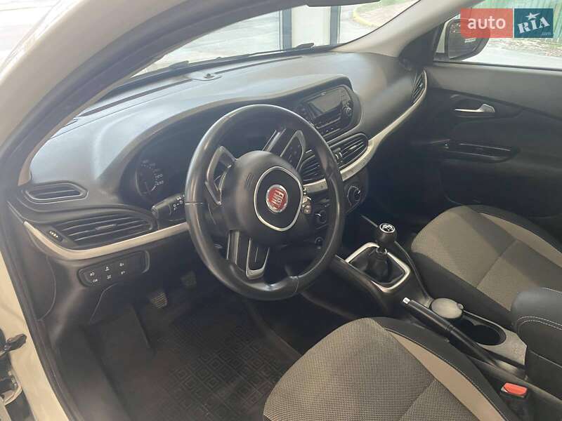 Седан Fiat Tipo 2019 в Ірпені