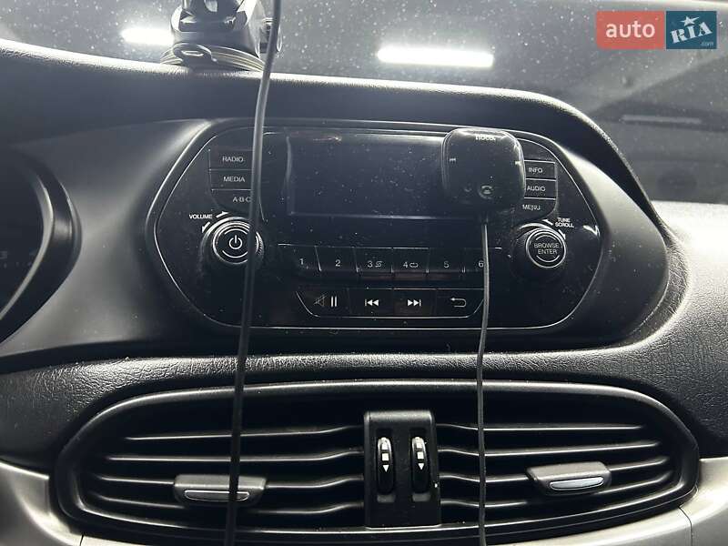 Седан Fiat Tipo 2018 в Чернівцях