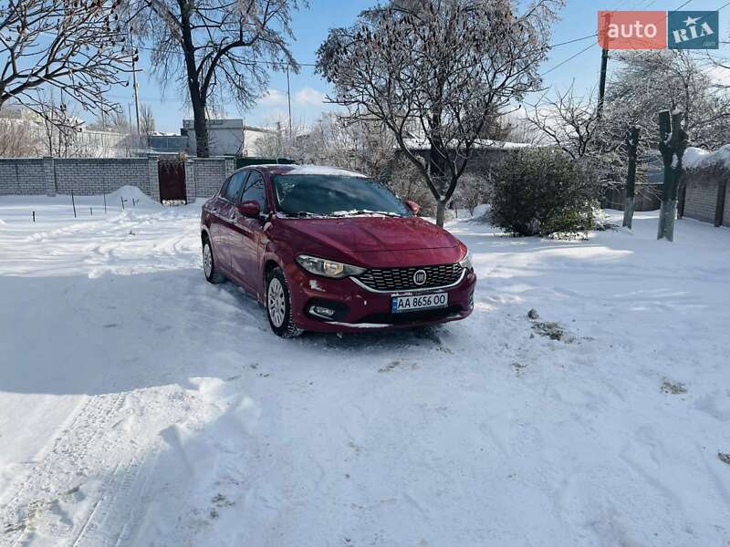 Седан Fiat Tipo 2019 в Киеве