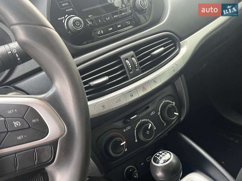 Седан Fiat Tipo 2019 в Киеве фото 25 Седан Fiat Tipo 2019 в Киеве