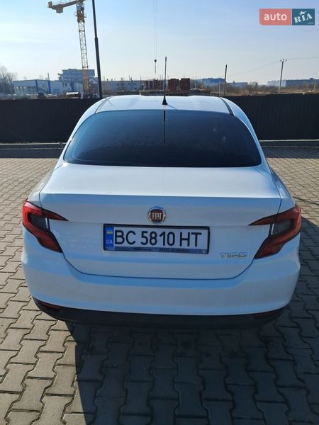 Седан Fiat Tipo 2018 в Львове