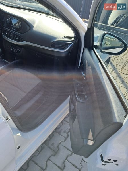 Седан Fiat Tipo 2018 в Львове