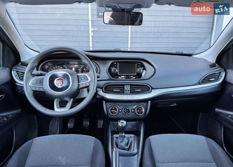 Хэтчбек Fiat Tipo 2020 в Киеве