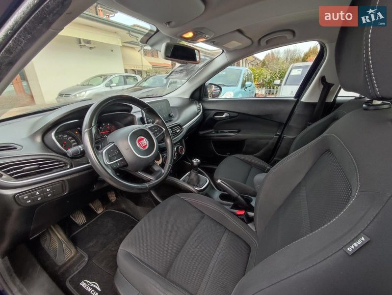 Седан Fiat Tipo 2018 в Тернополі
