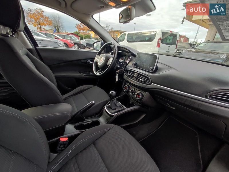 Седан Fiat Tipo 2018 в Тернополі