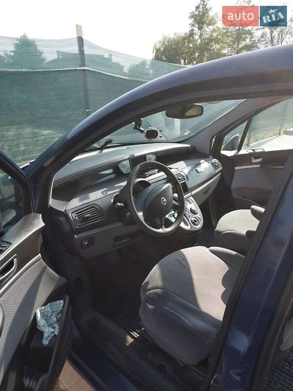 Минивэн Fiat Ulysse 2004 в Каменке-Бугской