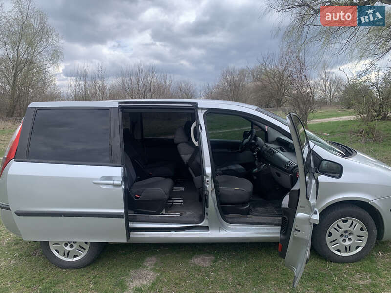 Минивэн Fiat Ulysse 2004 в Киеве