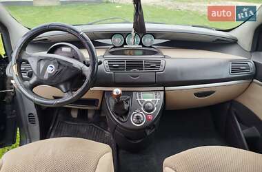 Минивэн Fiat Ulysse 2004 в 