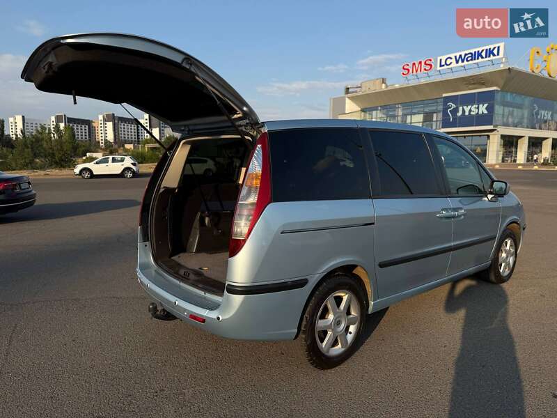 Минивэн Fiat Ulysse 2005 в Кривом Роге