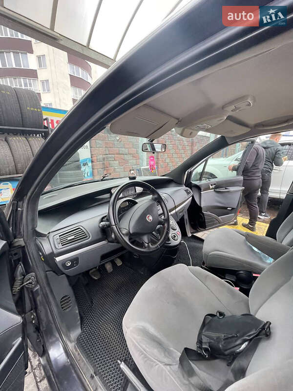 Мінівен Fiat Ulysse 2008 в Рівному