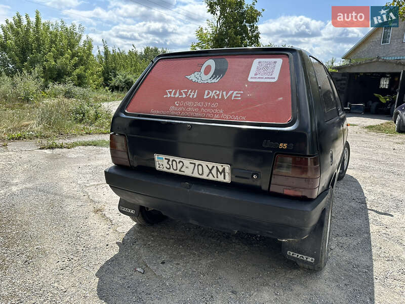 Хетчбек Fiat Uno 1988 в Городку