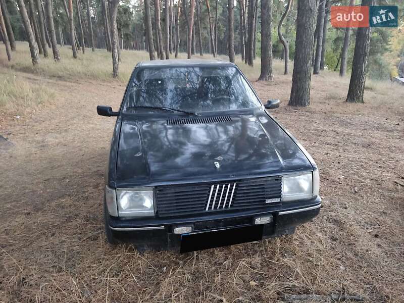 Хэтчбек Fiat Uno 1986 в Сумах