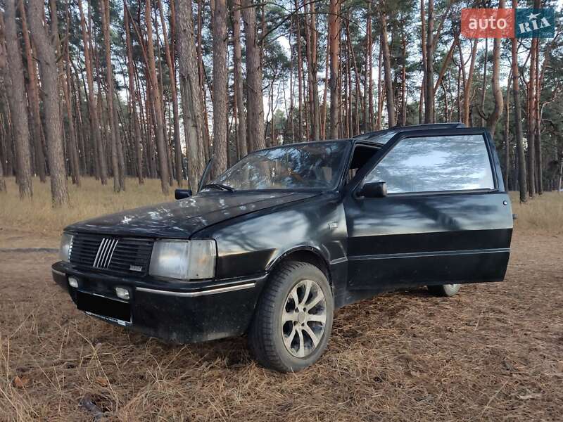 Хэтчбек Fiat Uno 1986 в Сумах