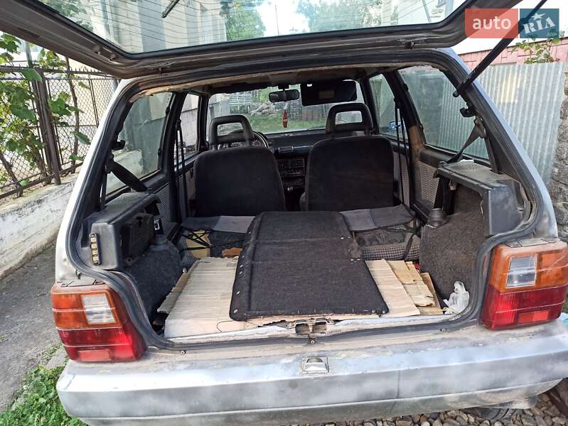Хэтчбек Fiat Uno 1989 в Дрогобыче