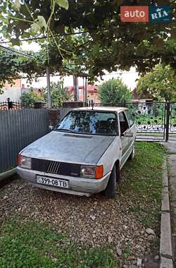 Хэтчбек Fiat Uno 1989 в 