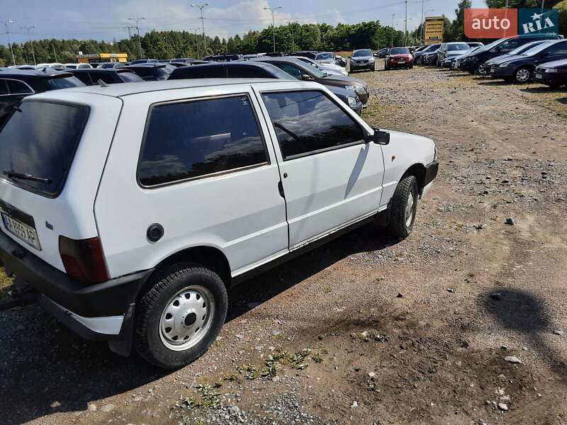 Хэтчбек Fiat Uno 1991 в Львове