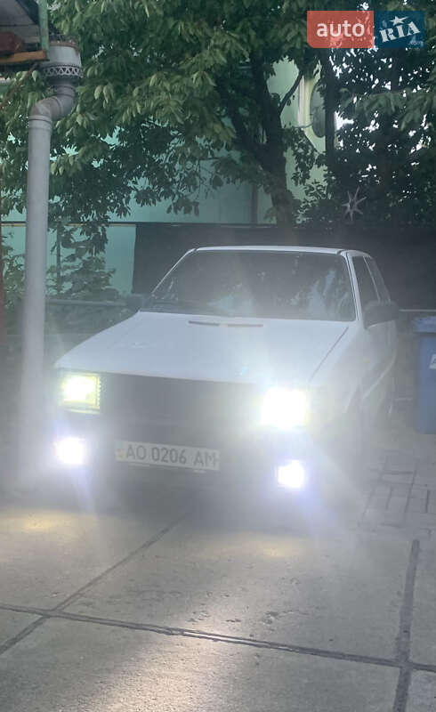 Хэтчбек Fiat Uno 1986 в Ужгороде
