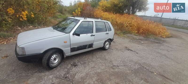 Хетчбек Fiat Uno 1985 в Бориславі