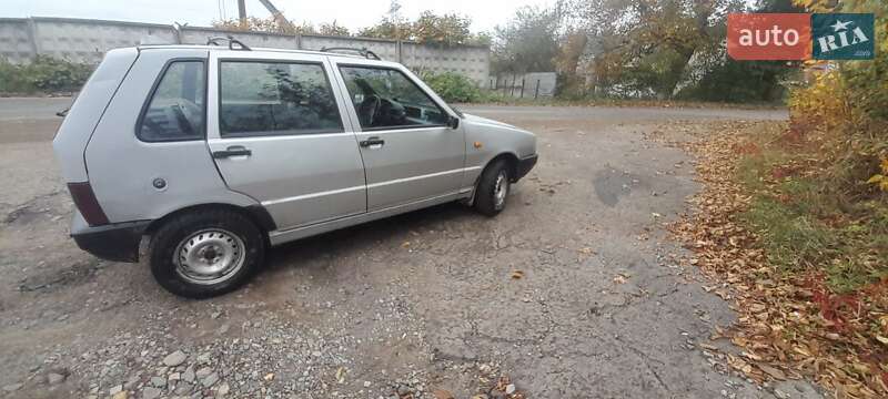 Хетчбек Fiat Uno 1985 в Бориславі